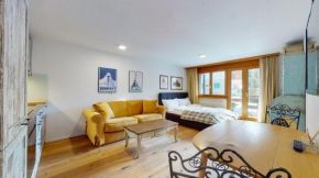 Bright studio with balcony & view to the Matterhorn